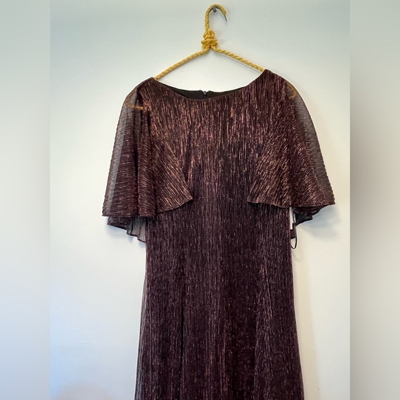 NWT Gabby Skye Glamglow dress- Size 6 - Picture 3 of 15